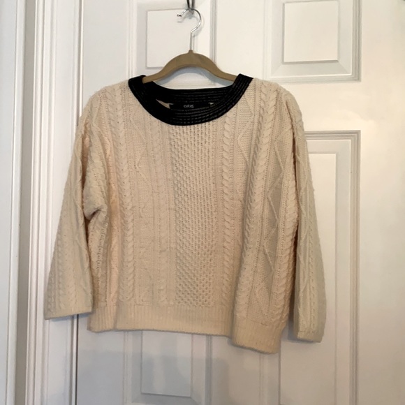 Wool sweater with leather neckline - Picture 1 of 5